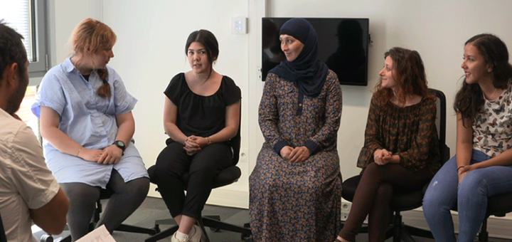 Étudiantes en atelier de phonétique