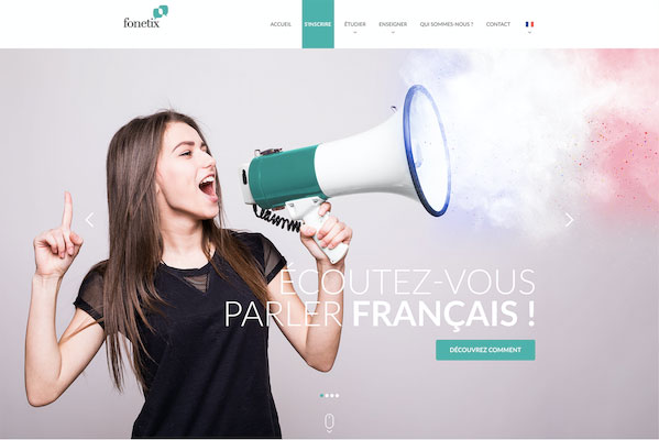 Jeune femme mégaphone site Fonetix